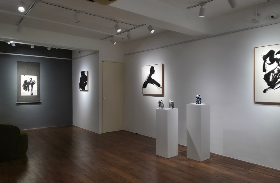 2.26 Parallel + Gallery Photo Junichi Ito Solo