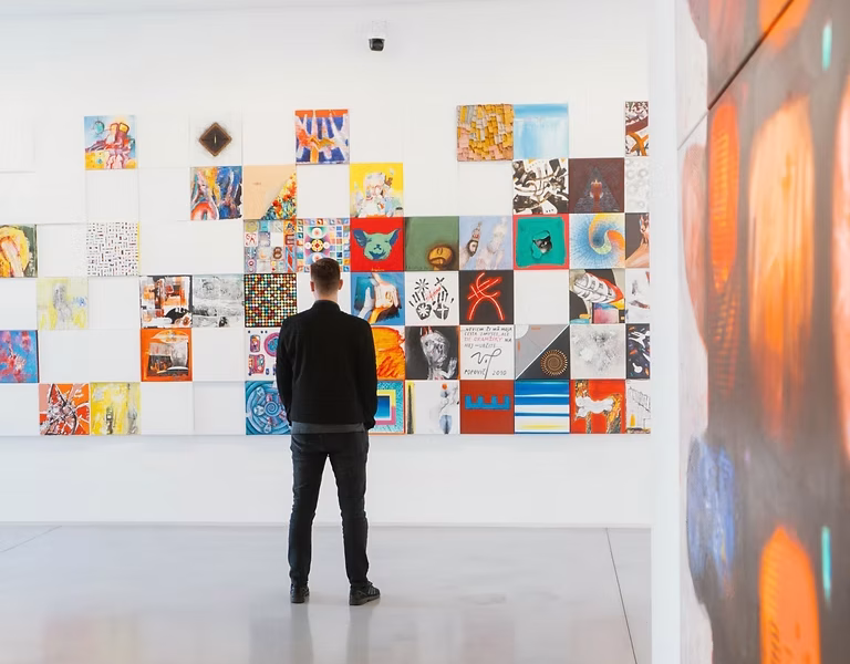 martin pechy R7 ccJcRo48 unsplash.jpg 2